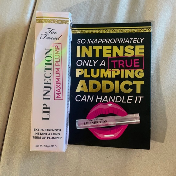 Too Facsd lip injection maximum plump